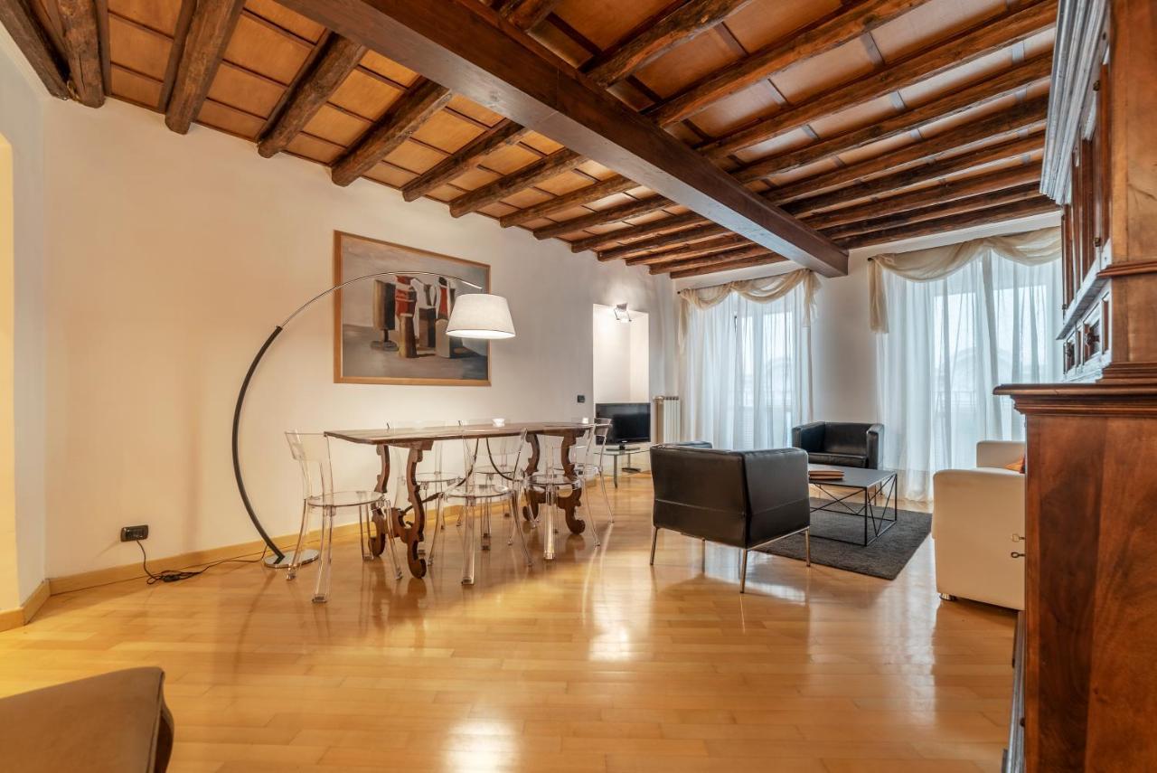 Pantheon View Apartment Rome Buitenkant foto